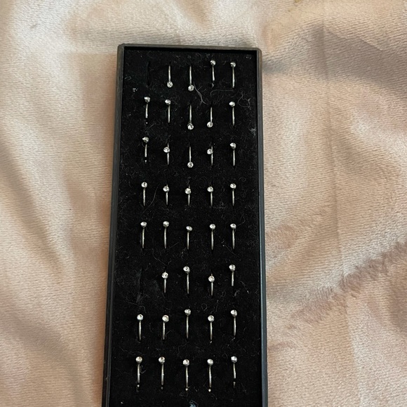 Nose rings - Picture 1 of 3